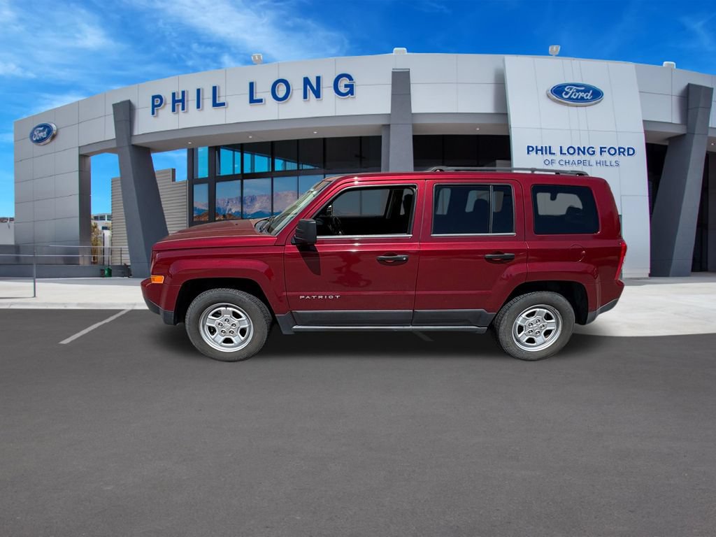 Used 2014 Jeep Patriot Sport FWD image 2