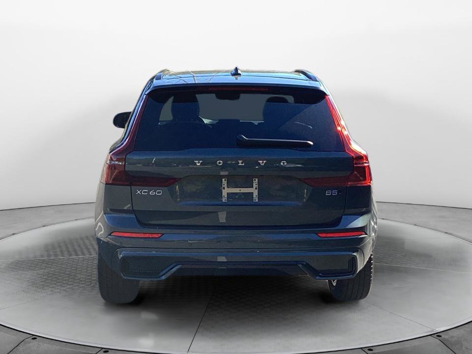 New 2027 Volvo XC60 B5 Plus AWD/4WD image 6