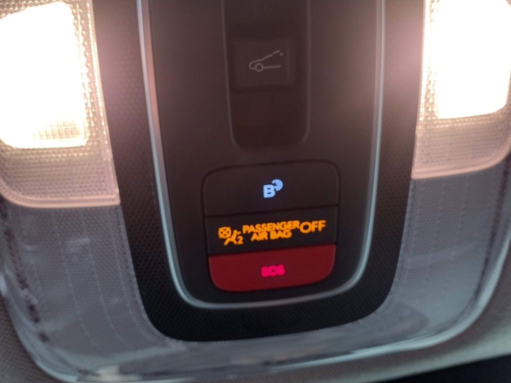New 2026 Hyundai Elantra Limited image 29