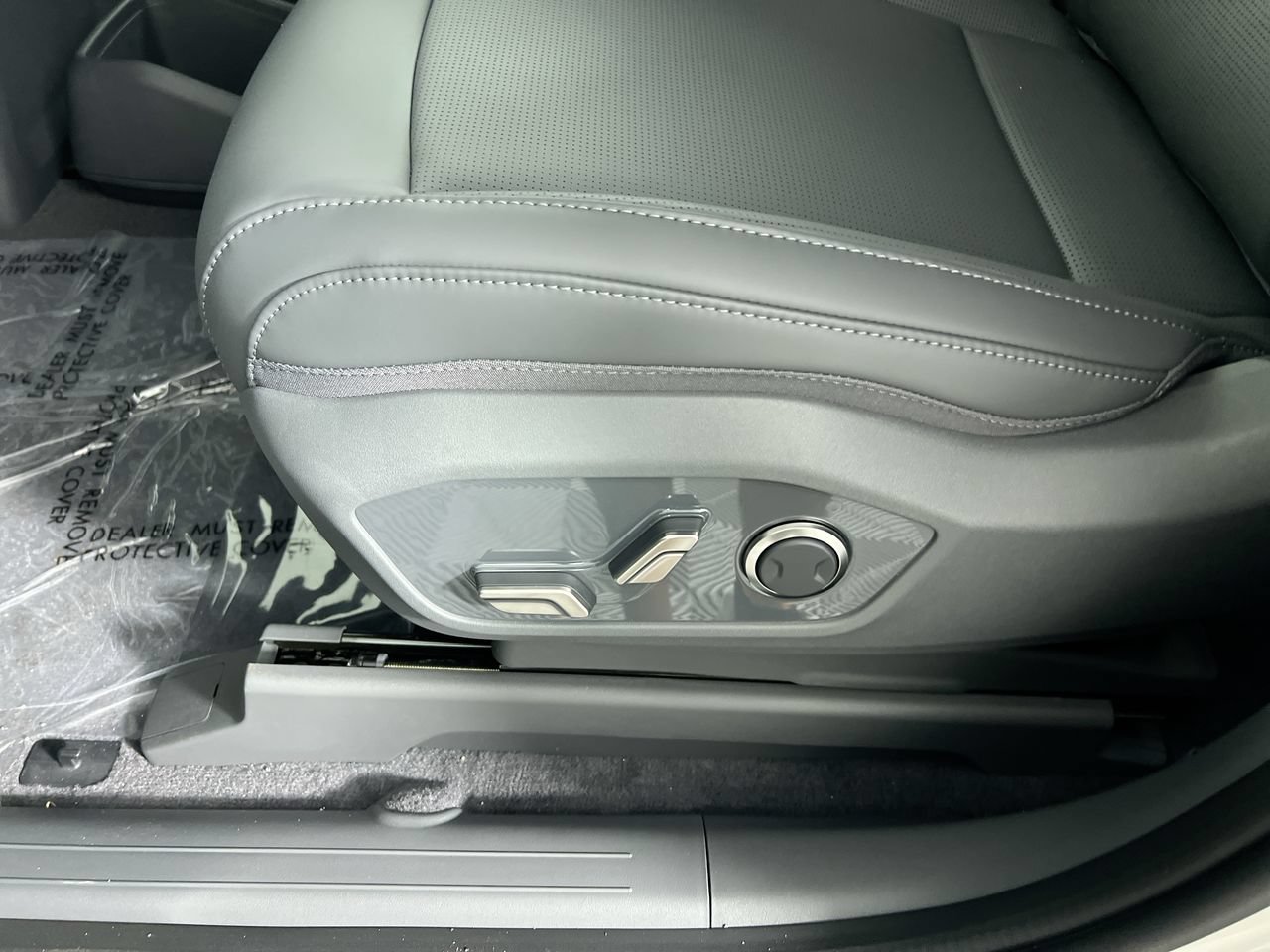 New 2026 Kia EV9 Light RWD image 15