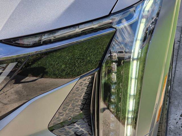 New 2026 Cadillac Optiq V w/ Magnus Launch Edition AWD/4WD image 10