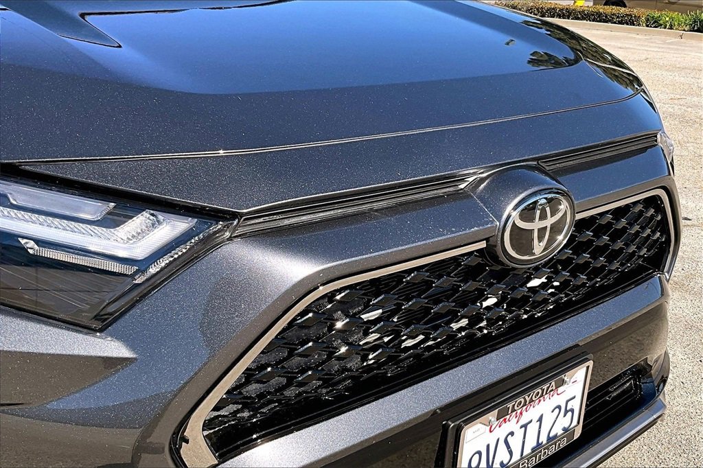 Certified 2025 Toyota RAV4 XSE image 33