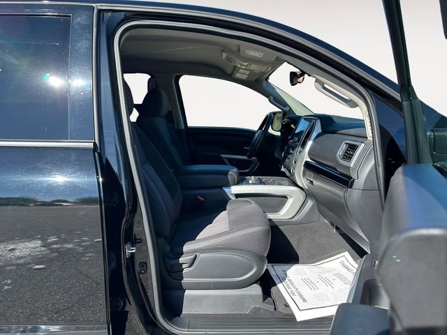 Used 2021 Nissan Titan SV w/ SV Convenience Package image 15