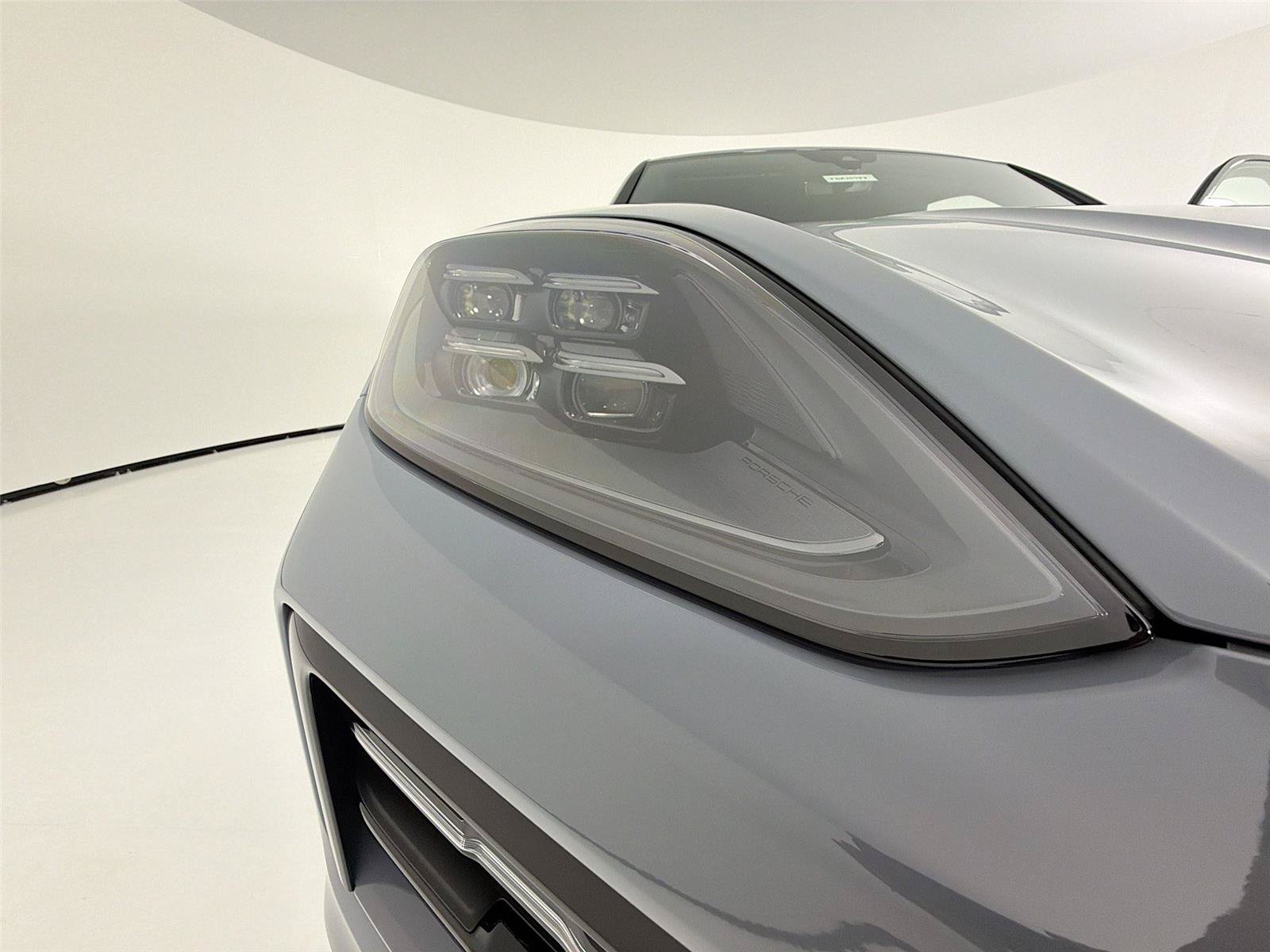 New 2026 Porsche Cayenne Coupe AWD/4WD image 24