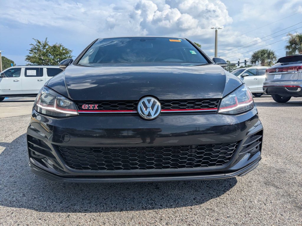 Used 2020 Volkswagen GTI SE FWD image 9