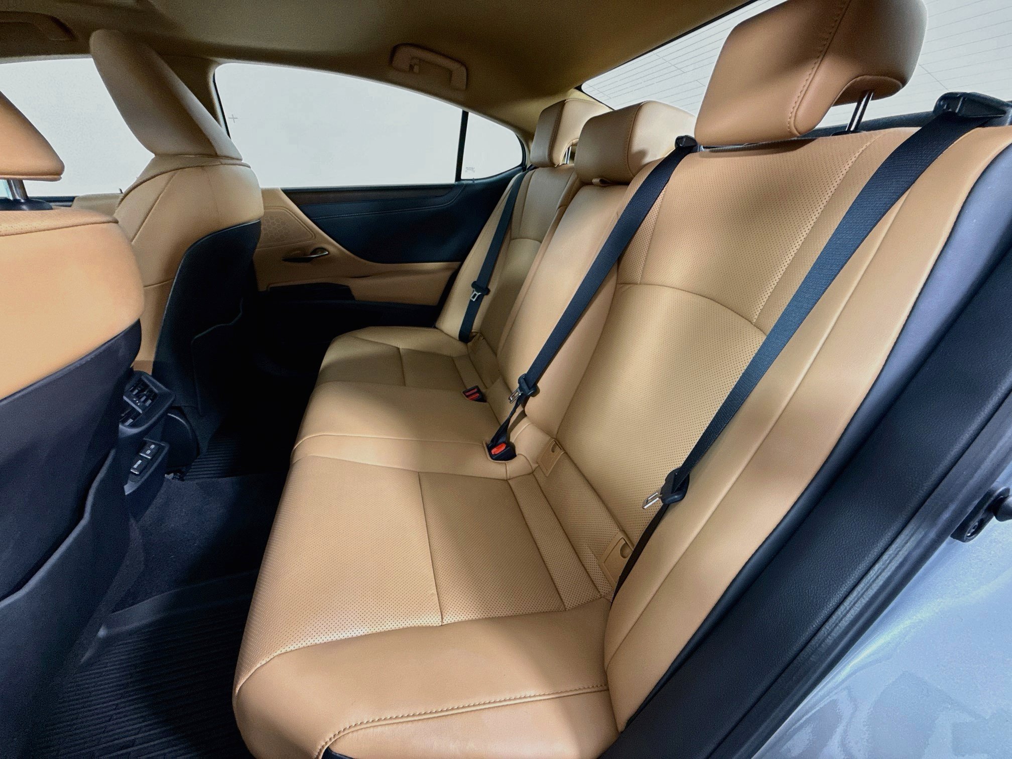 Certified 2025 Lexus ES 350 w/ Premium Package FWD image 22