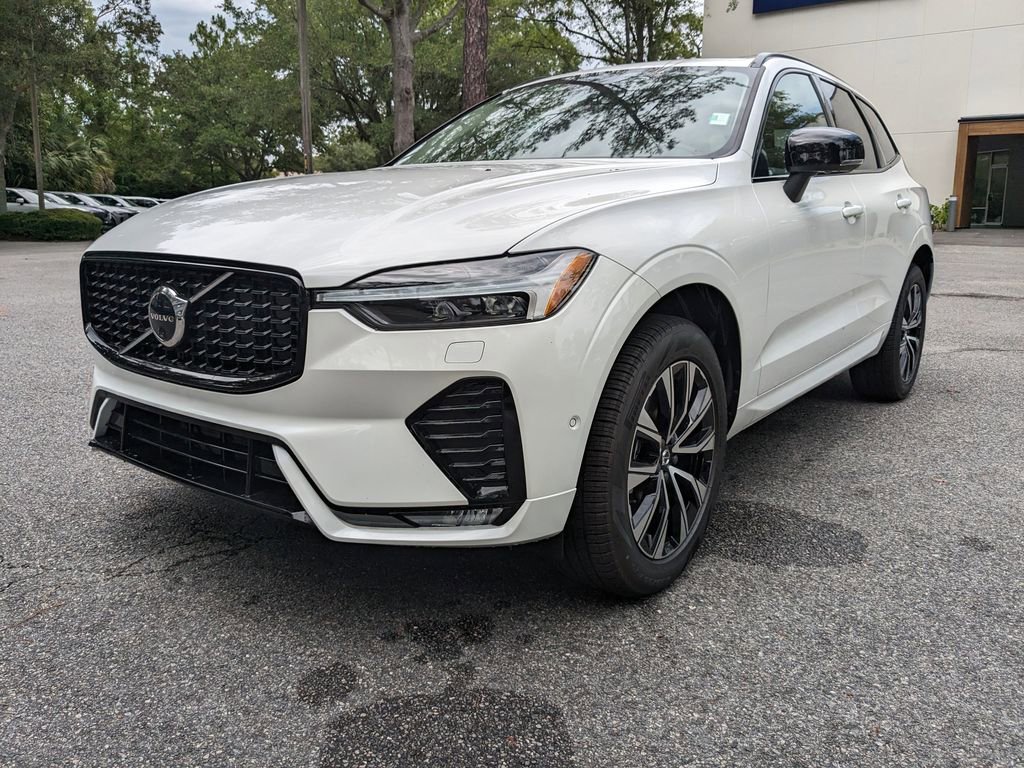 New 2025 Volvo XC60 B5 Plus w/ Protection Package Premier image 8