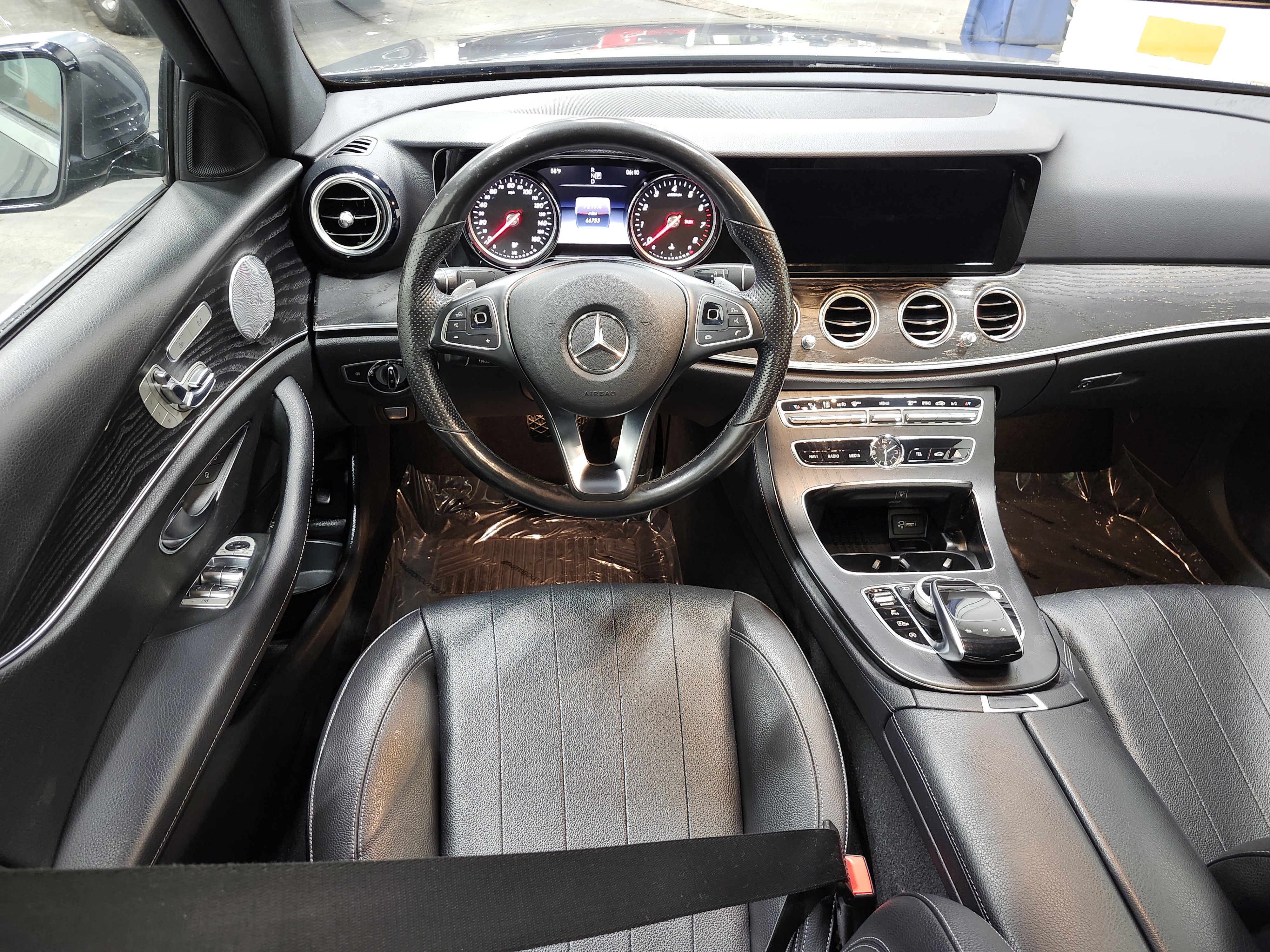 Used 2018 Mercedes-Benz E 400 E 400 w/ Premium 1 Package image 30