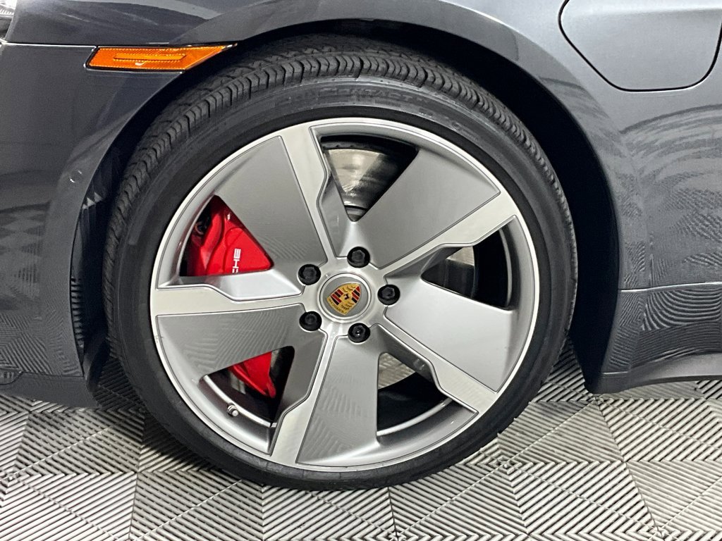 Used 2020 Porsche Taycan Turbo image 31