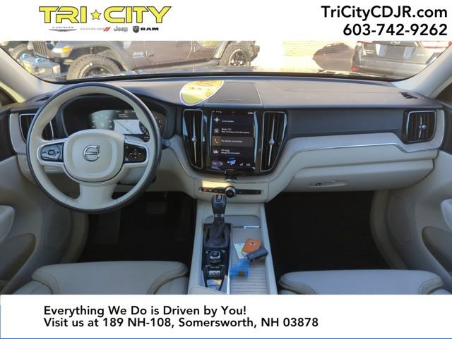 Used 2021 Volvo XC60 T6 Inscription w/ Climate Package image 17