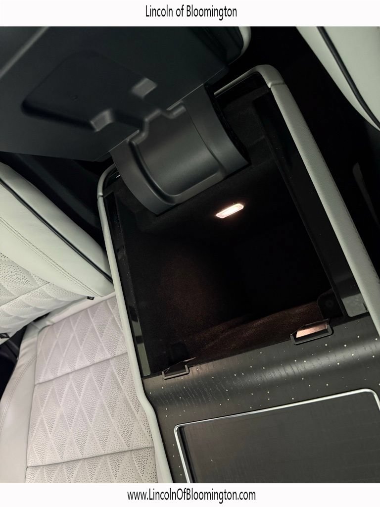New 2025 Lincoln Navigator L Black Label AWD/4WD image 60