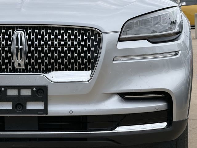 Used 2023 Lincoln Aviator Reserve w/ Equipment Group 201A AWD/4WD image 7