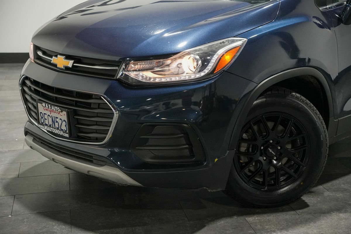 Used 2018 Chevrolet Trax LT w/ LT Convenience Package FWD image 10