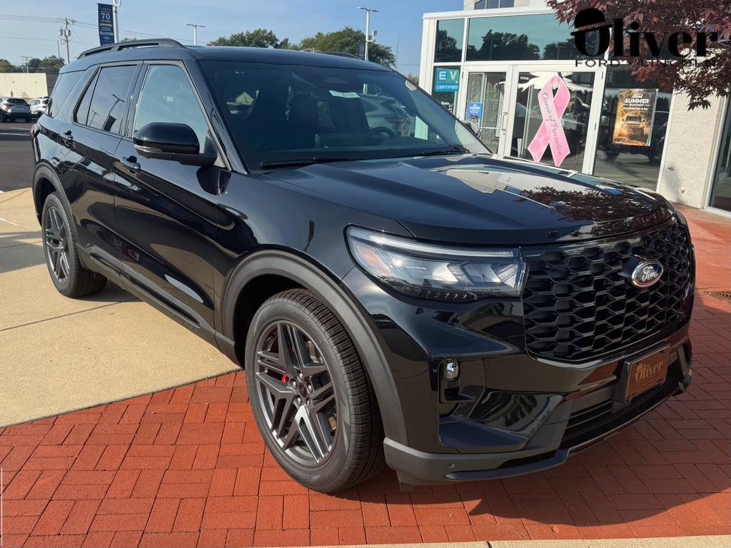 New 2025 Ford Explorer ST image 1
