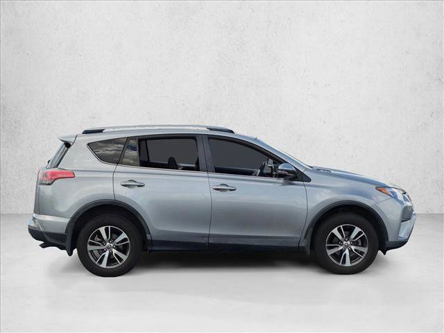 Used 2018 Toyota RAV4 XLE w/ Plus Extra Value Package AWD/4WD image 4
