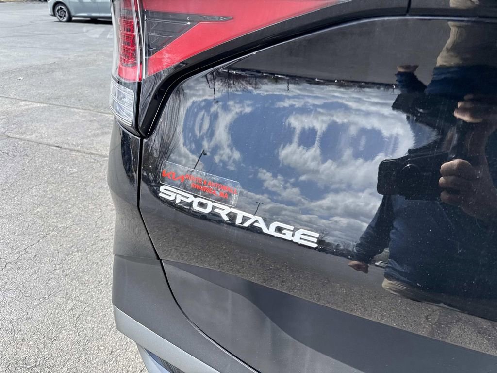 Used 2023 Kia Sportage X-Line w/ X-Line Premium Package AWD/4WD image 5