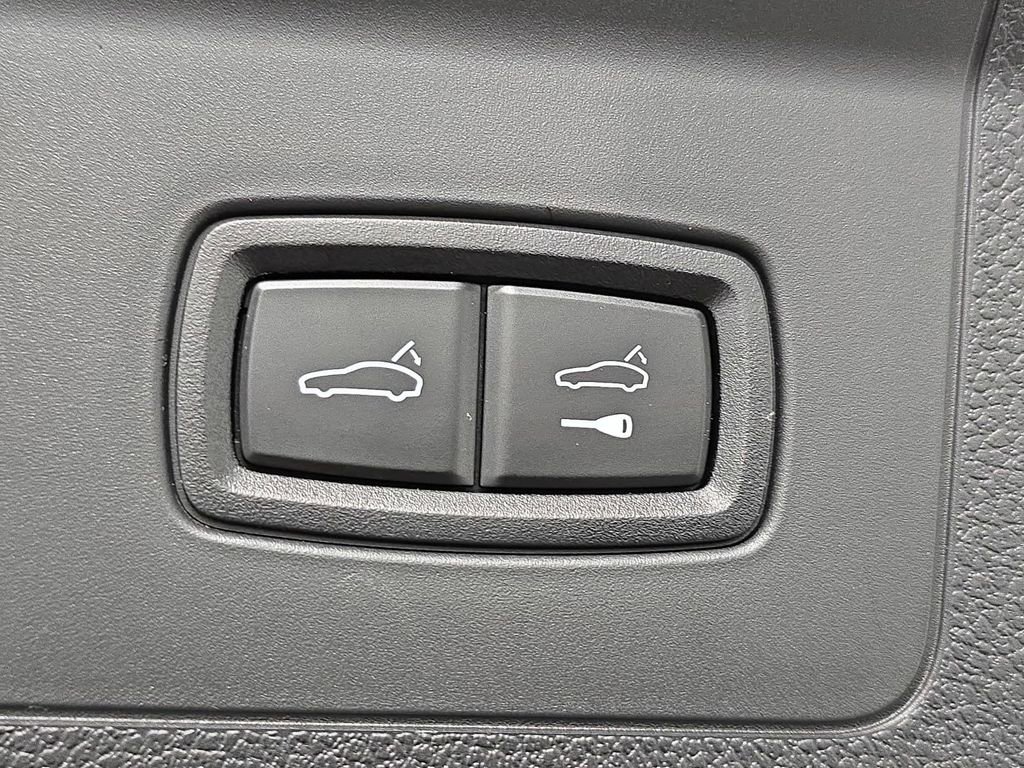 Certified 2024 Porsche Panamera 4 AWD/4WD image 31