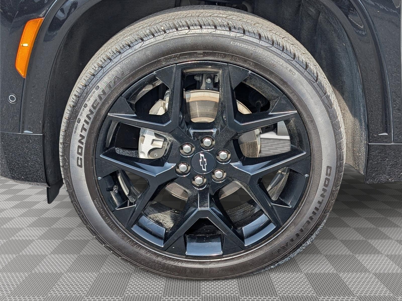 Used 2024 Chevrolet Traverse RS w/ LPO, Floor Liner Package AWD/4WD image 11