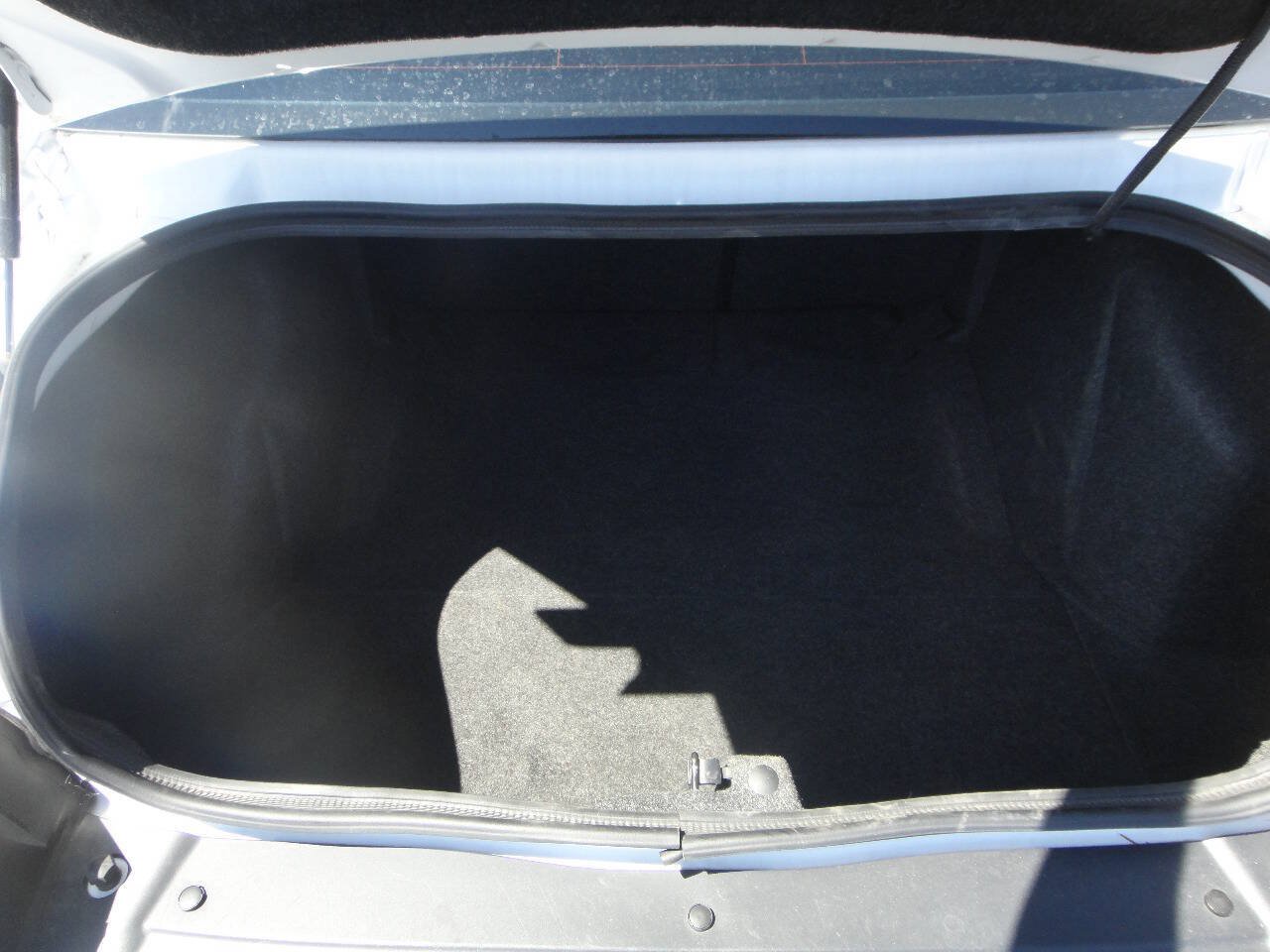 Used 2019 Dodge Challenger R/T RWD image 11