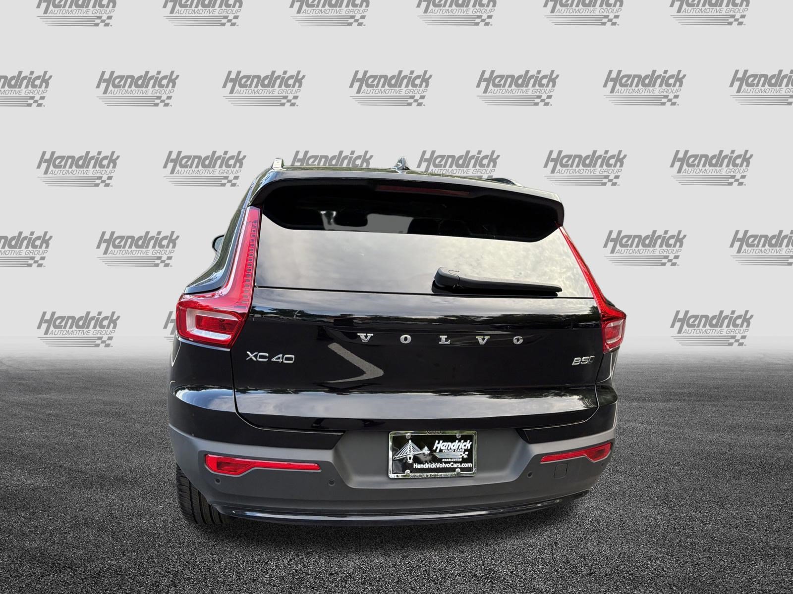Certified 2026 Volvo XC40 B5 Plus AWD/4WD image 10