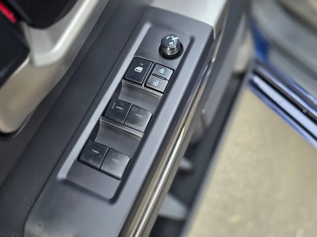 Used 2022 Toyota Tundra SR5 w/ SR5 Premium Package AWD/4WD image 21