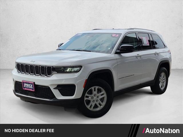 Used 2023 Jeep Grand Cherokee Laredo w/ Trailer Tow Prep Group (B) AWD/4WD video 1