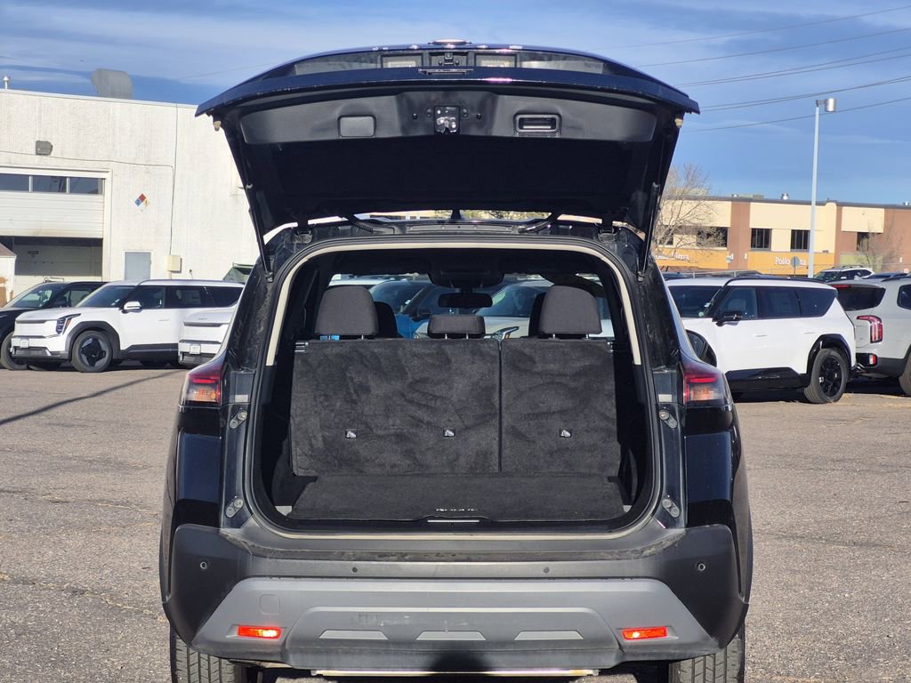 Used 2023 Nissan Rogue S image 15