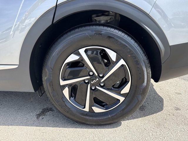 Certified 2023 Kia Sportage LX image 31
