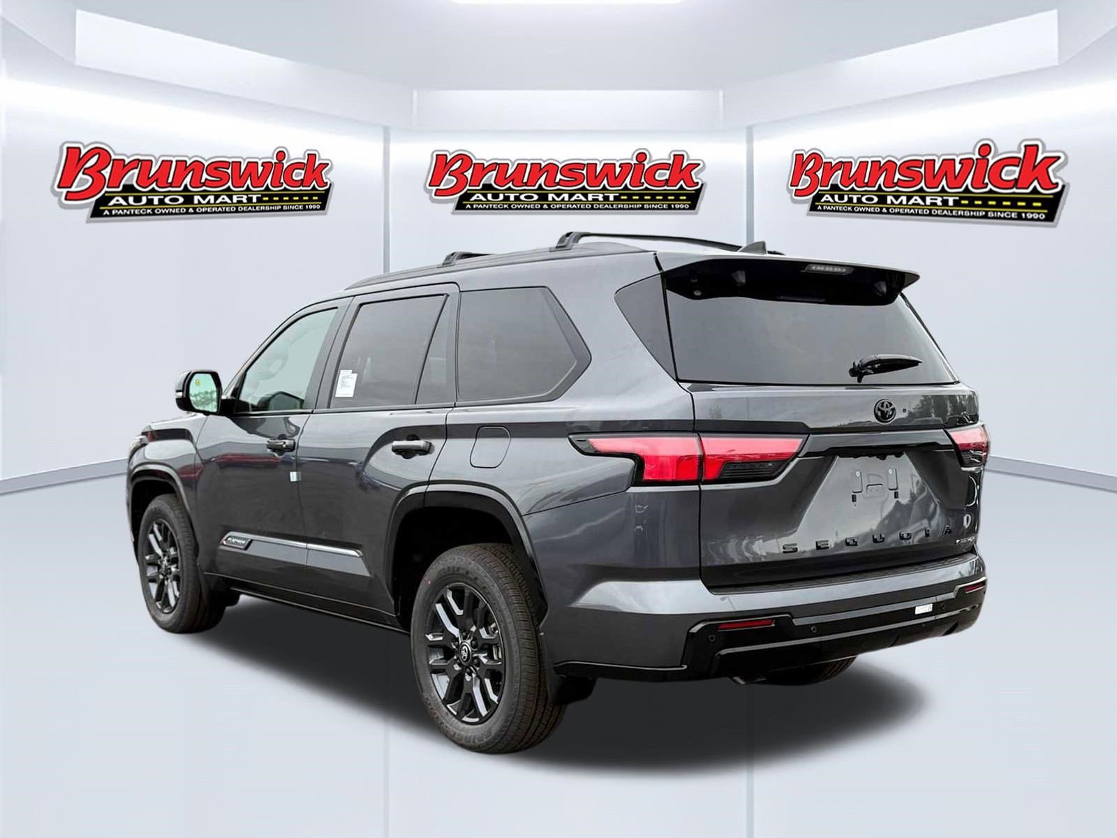 New 2026 Toyota Sequoia Platinum AWD/4WD image 4