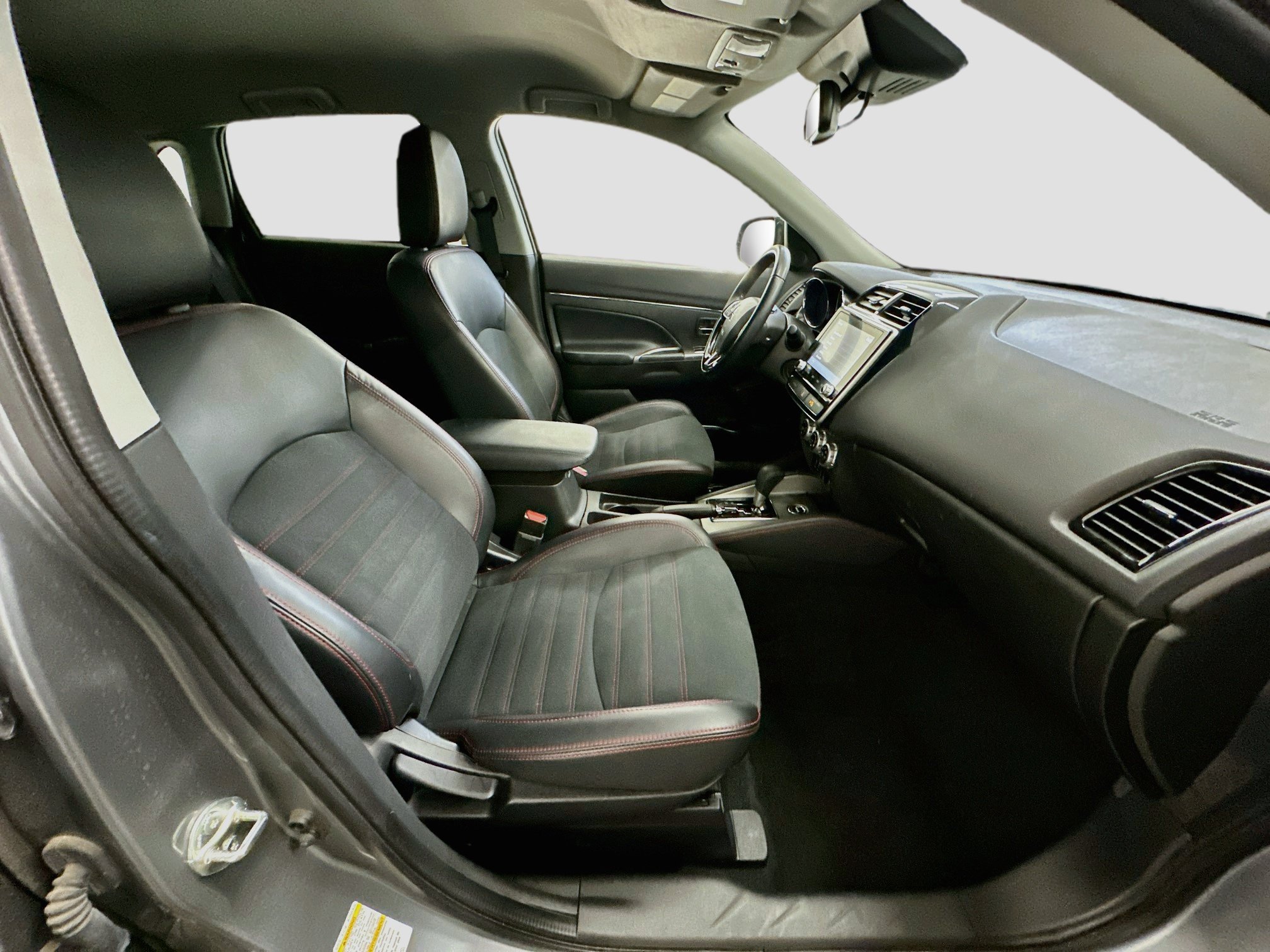 Used 2024 Mitsubishi Outlander Sport AWD image 31