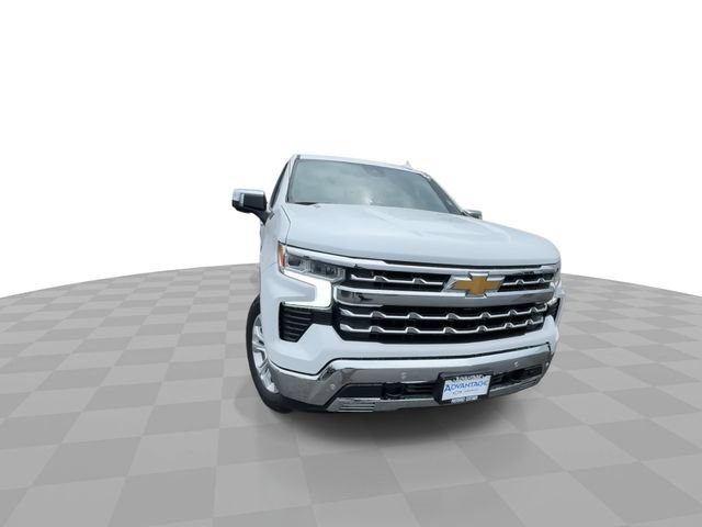 Used 2023 Chevrolet Silverado 1500 LTZ AWD/4WD image 2