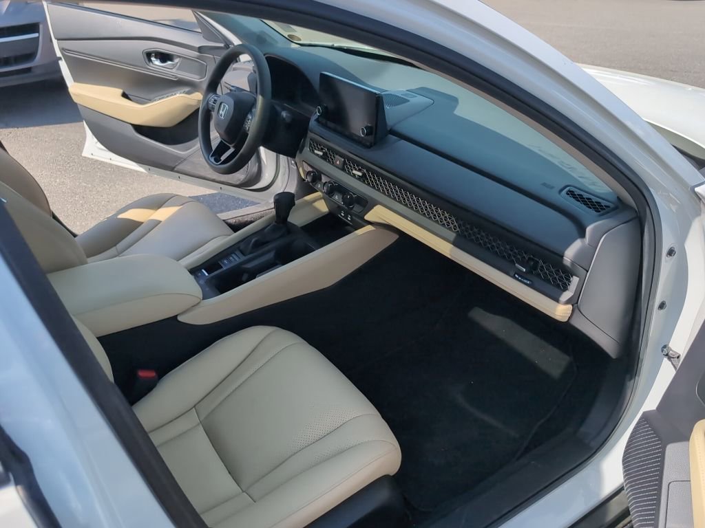 Certified 2024 Honda Accord EX image 16