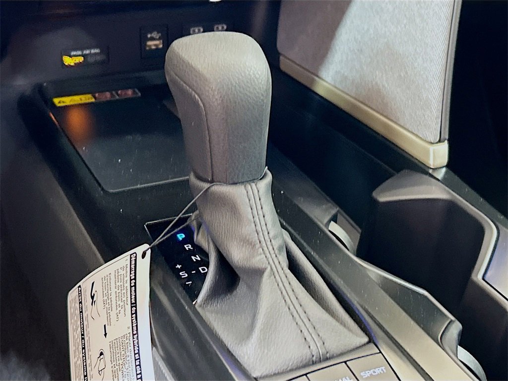 New 2025 Toyota Camry LE image 17