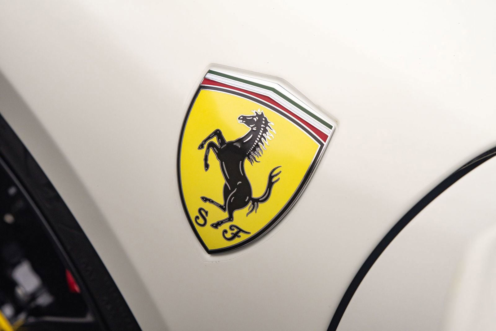 Used 2025 Ferrari 296 GTS RWD image 54