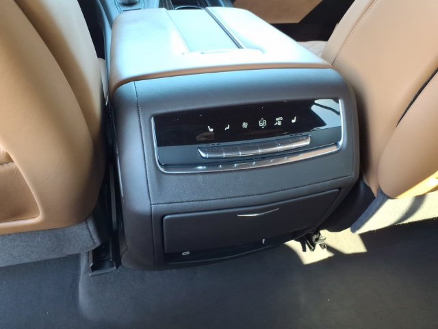 Used 2023 Cadillac Escalade Premium Luxury w/ LPO, Illumination Package AWD/4WD image 16