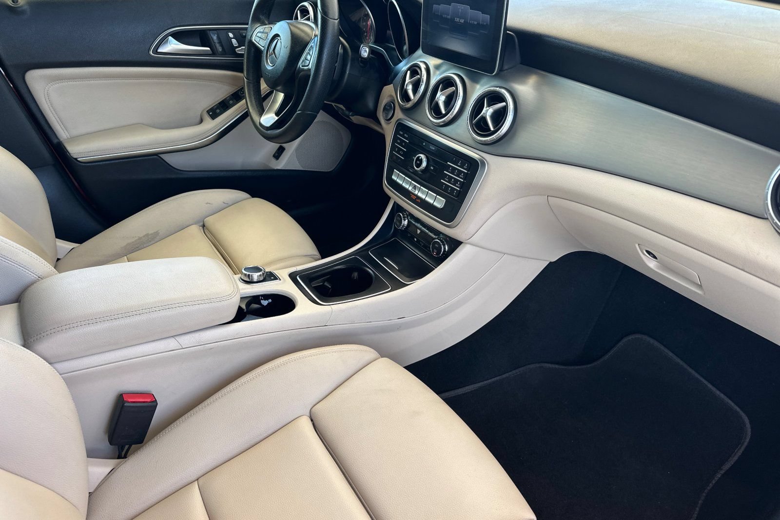 Used 2017 Mercedes-Benz CLA 250 image 15