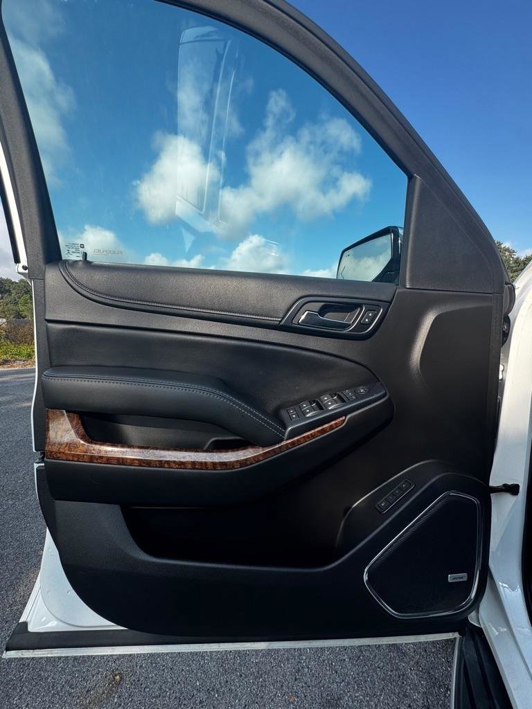 Used 2017 Chevrolet Suburban Premier AWD/4WD image 10
