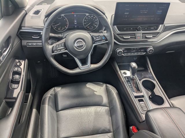 Used 2024 Nissan Altima 2.0 SR FWD image 28