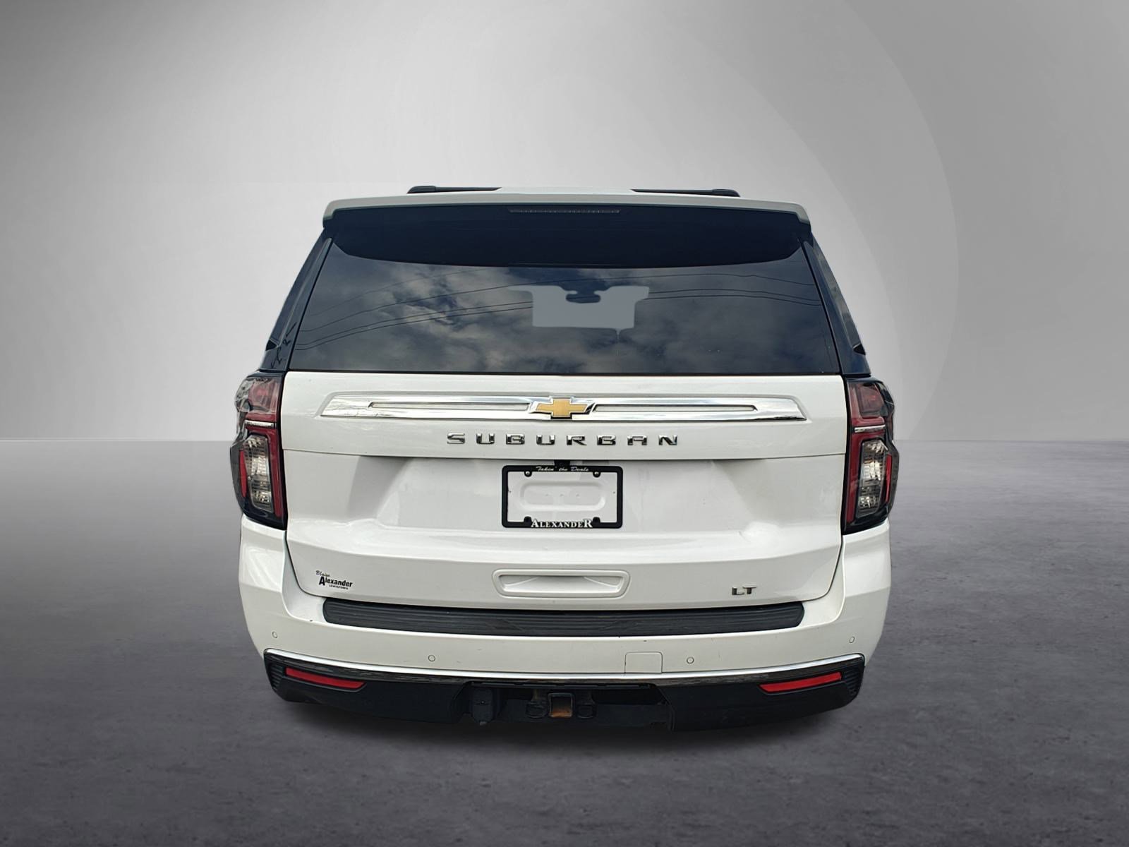 Used 2022 Chevrolet Suburban LT w/ Max Trailering Package image 4