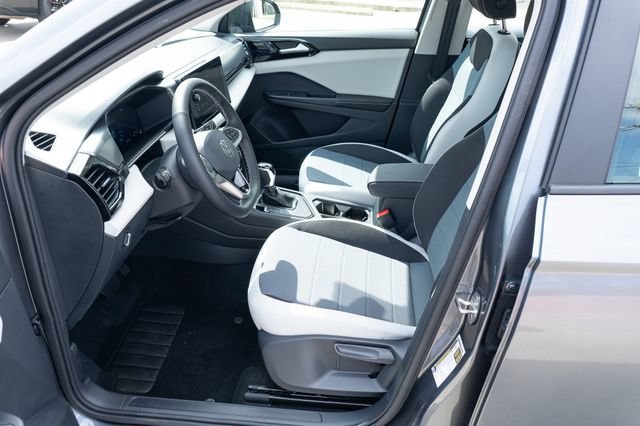 New 2026 Volkswagen Taos S FWD image 18