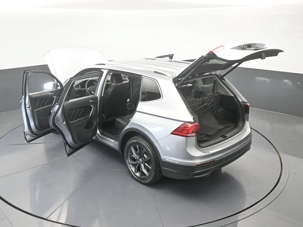 Used 2024 Volkswagen Tiguan SE FWD image 68