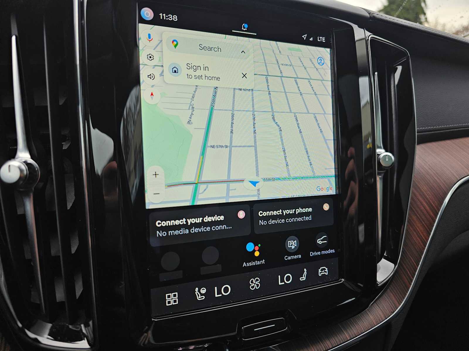 Certified 2023 Volvo XC60 B5 Ultimate image 32