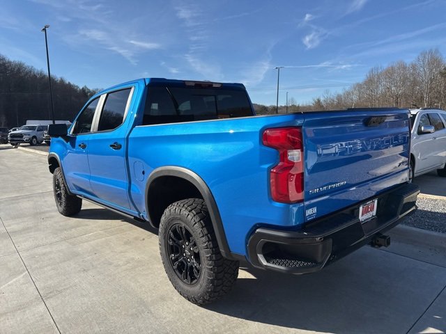 Used 2025 Chevrolet Silverado 1500 ZR2 w/ Technology Package image 7
