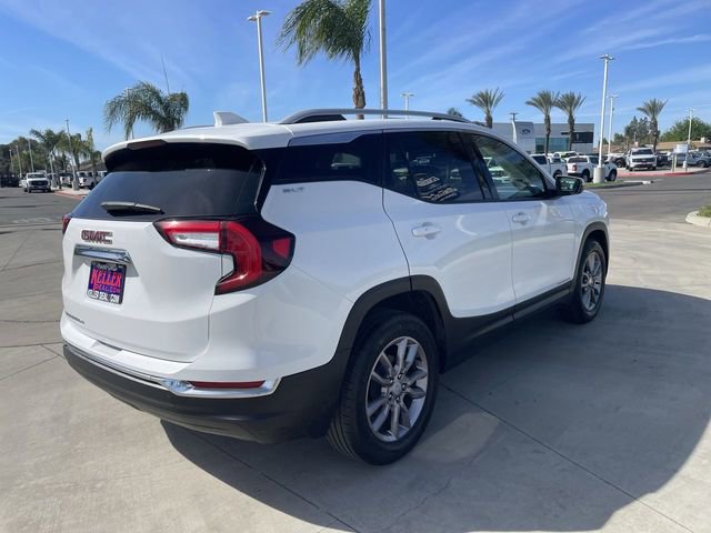 Used 2023 GMC Terrain SLT image 8