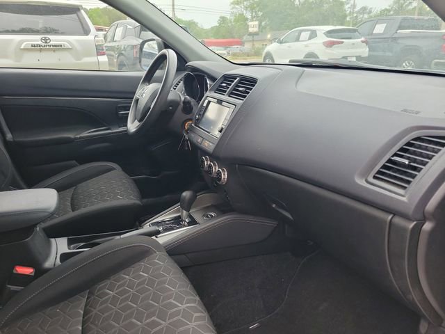 Used 2024 Mitsubishi Outlander Sport ES AWD/4WD image 32