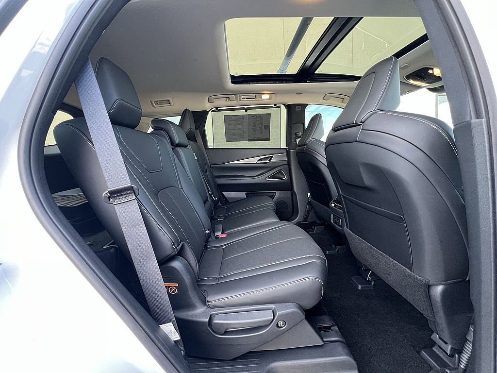 Used 2026 INFINITI QX60 Luxe w/ Cargo Package image 25