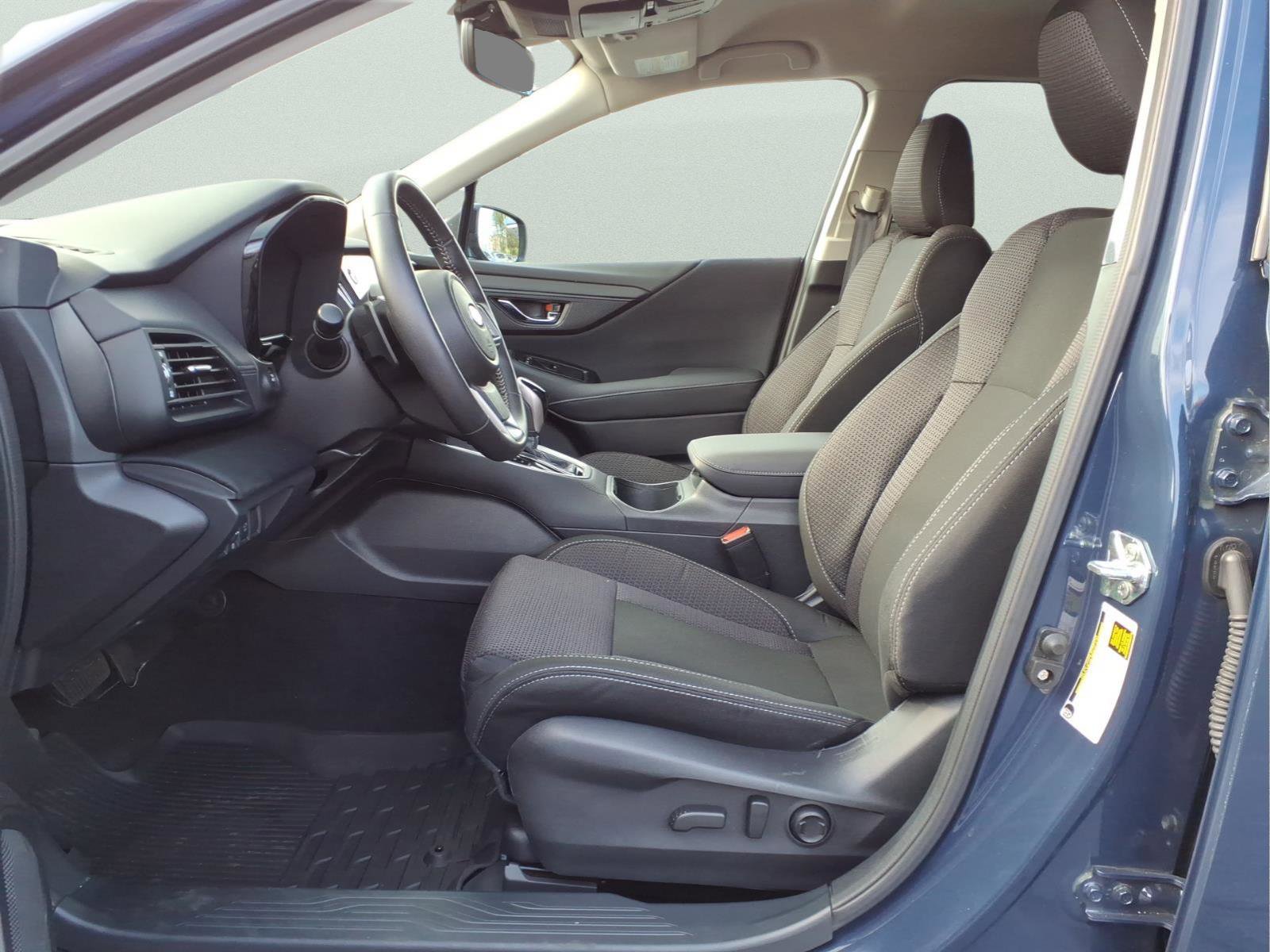 Used 2025 Subaru Outback Premium w/ Popular Package #1A image 8