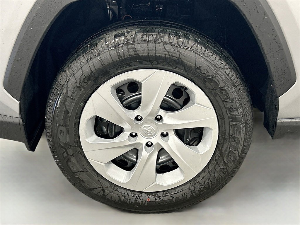 New 2025 Toyota RAV4 LE image 8