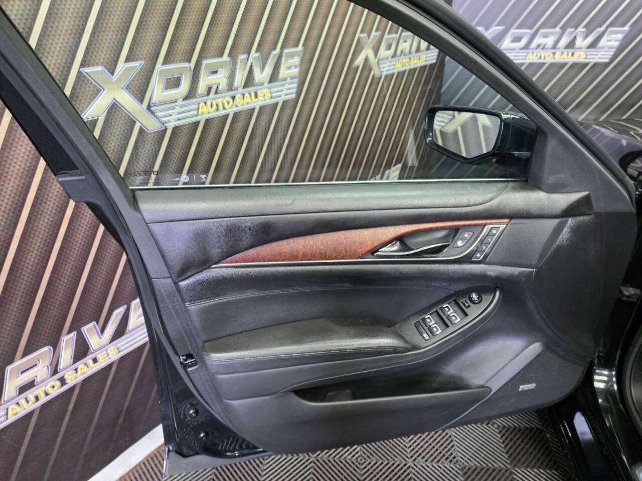 Used 2016 Cadillac CTS Luxury RWD image 18