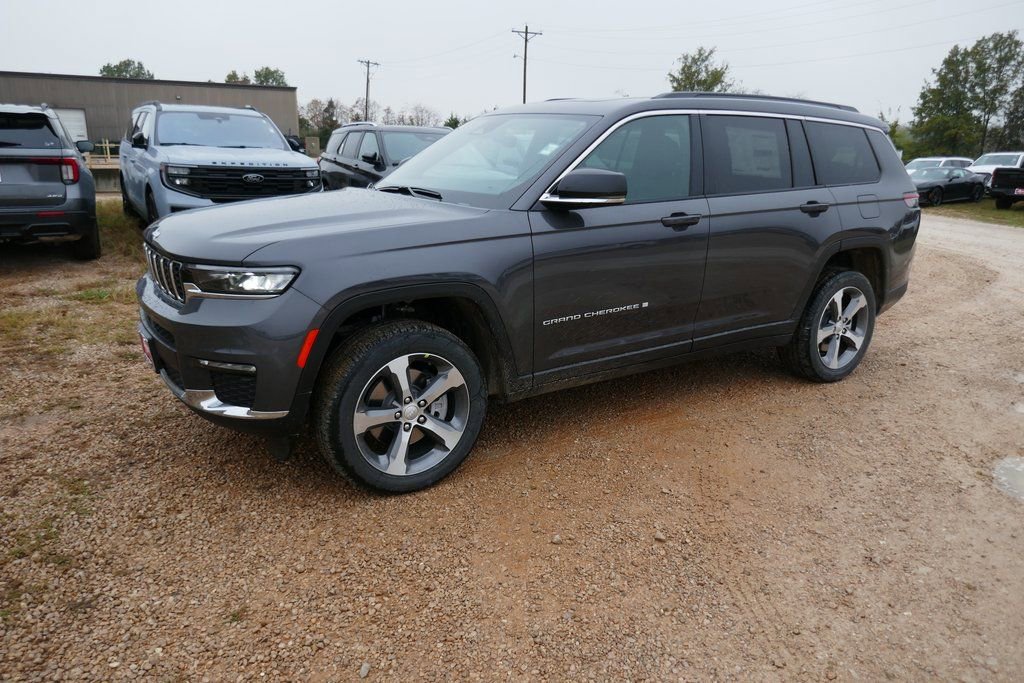 New 2025 Jeep Grand Cherokee L Limited image 7